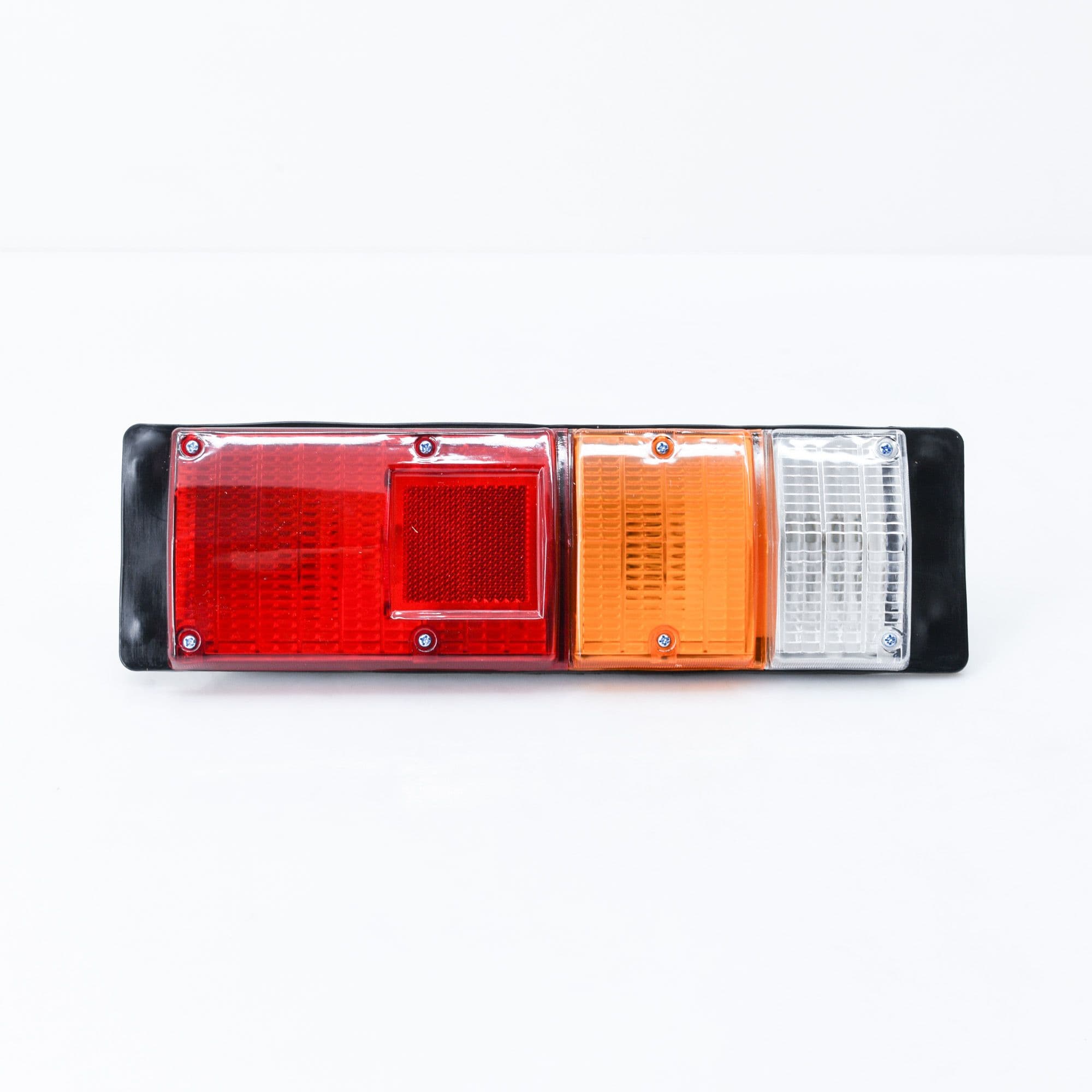 Стоп сигнал ISUZU FORWARD FSR/FVR, правый, Nilson Auto Parts (прямоугольная фишка)