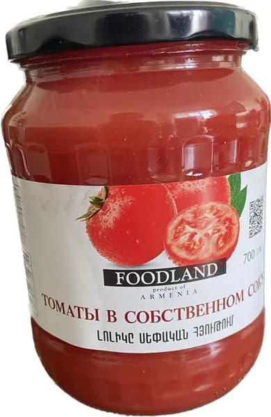Томаты в собственном соку FOODLAND 700 г
