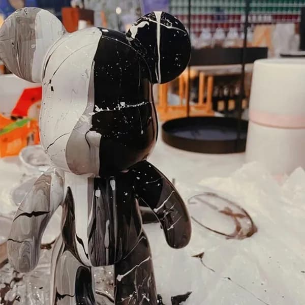 Набор для творчества мишка с красками Bearbrick fluid art 23 см(Белый, серый, черный)