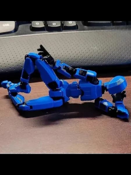 Фигурка T13 Titan, 4 оружия, 3 руки Цв. Сине-черный