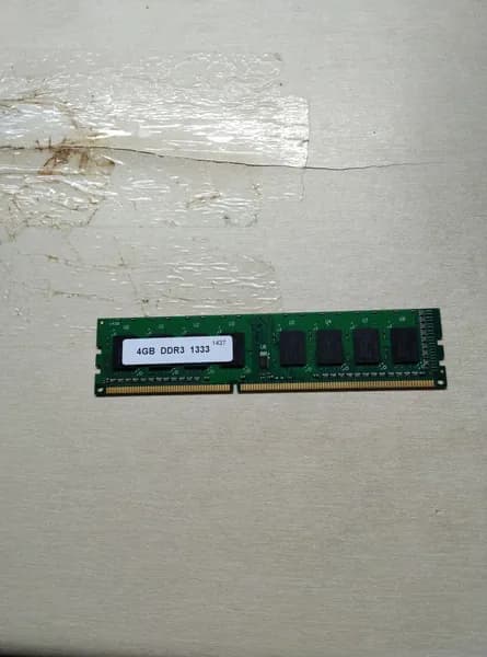 Оперативная память Оперативная память 4GB DDR3 1333 DDR3, 1 x 4 ГБ (4GB DDR3 1333)