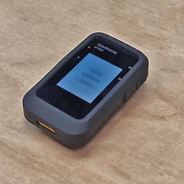 Чехол для Garmin eTrex SE силиконовый (Черный)
