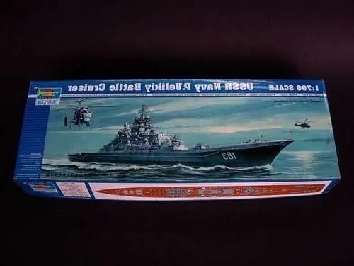 Trumpeter 1/700 05710 Линейный крейсер СССР.ВеликийКорабль 1 pcs