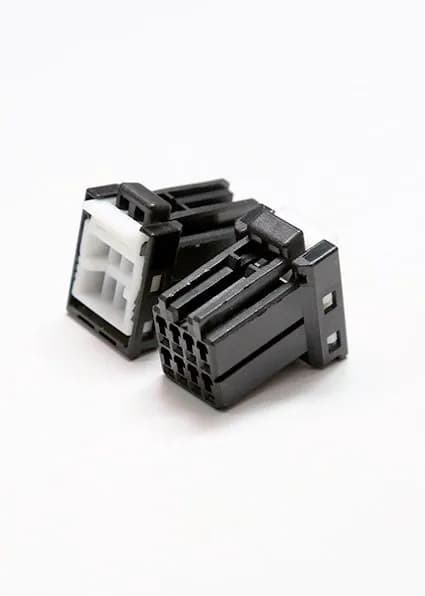 АМР 175964-2. Разъём гнездовой 8 pin серии 040 MULTILOCK PLUG с белой вставкой (корпус)