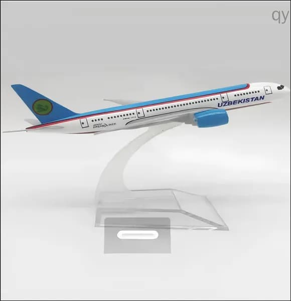 Металлическая модель самолета Boeing 787 Uzbekistan