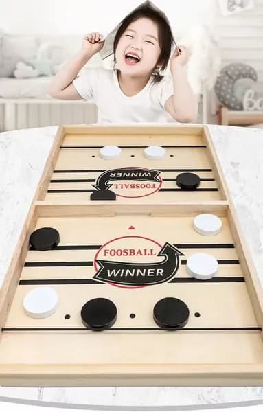 Настольная игра в шашки, настольный хоккей