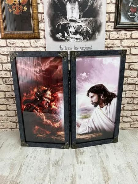 Нарды большие стеклянные 60*60 "Бог и Демон", из натурального дерева, обтянуты экокожей премиум класса, игровое поле под каленым стеклом, фишки и игральные кости в комплекте