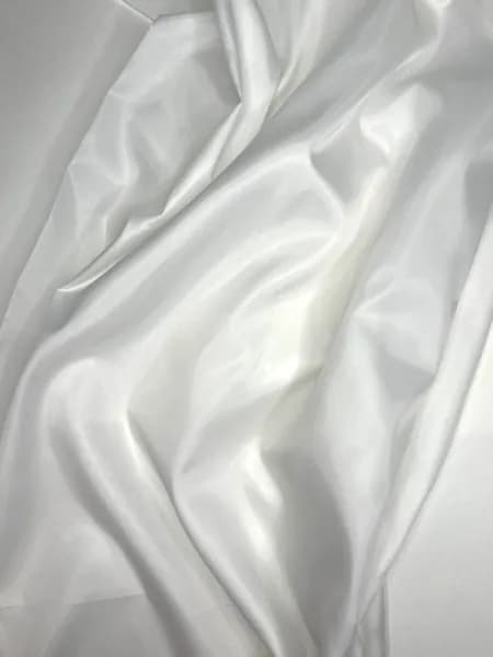 Ткань Подкладочная Taffeta 190T белая, отрез 0,5 метр, плотность 53 г/м2, ширина 150 см, для шитья и рукоделия