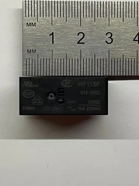 Реле HF115F, 16А 250В контакты, 12В катушка, 6 контактов, 1 группа на замыкание, 1 штука.