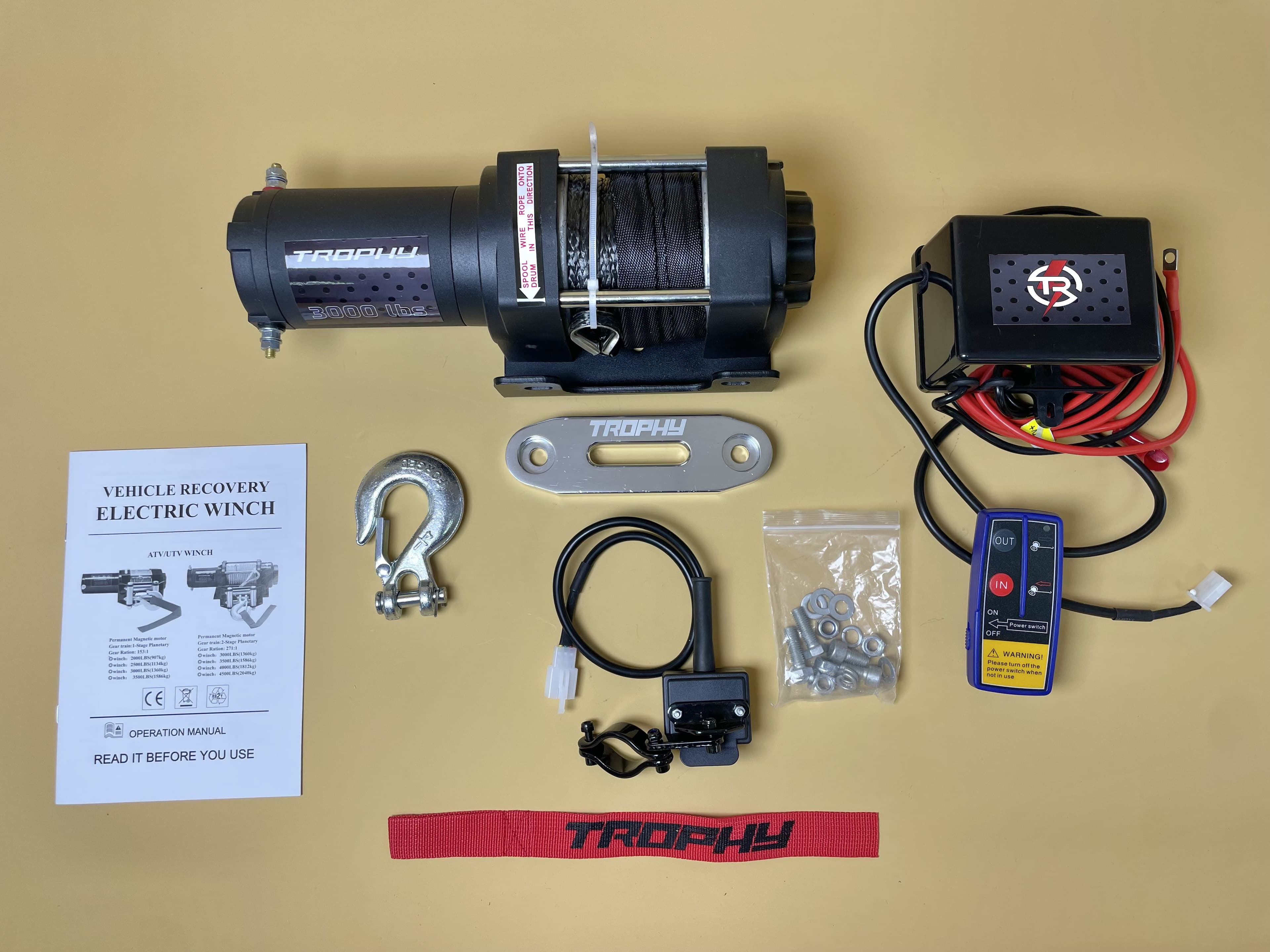 Лебедка для квадроцикла TR QUATTRO CRAZY 3000lbs 1360кг синтетический трос + пульт ДУ