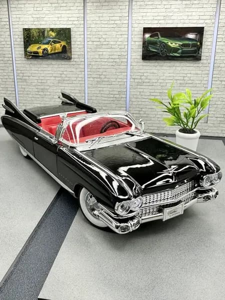 Машинка металлическая ретро кабриолет Cadillac Eldorado