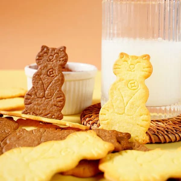 Печенье в форме котят два вкуса (сливочный, кофейный), заказ по 6упаковок,