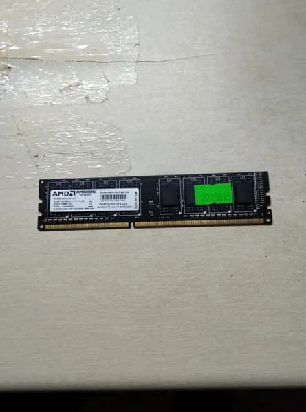 Оперативная память AMD Оперативная память R532G1601U1S-UO DDR3 1600MHz(11-11-11-28) 2GB UDIMM 1.5V DDR3, 1 x 2 ГБ (R532G1601U1S-UO DDR3 1600MHz(11-11-11-28) 2GB UDIMM 1.5V)