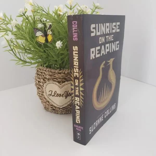 Книга Sunrise on the Reaping Suzanne Collins Роман Hunger Games Предыстория Хеймича Английский язык