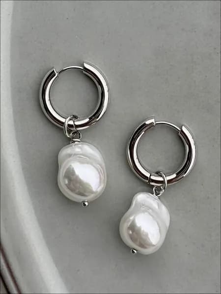 Серьги асимметричные