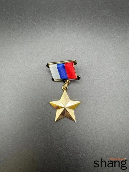 Сувенирная медаль Героя Российской Федерации, имитация манекена