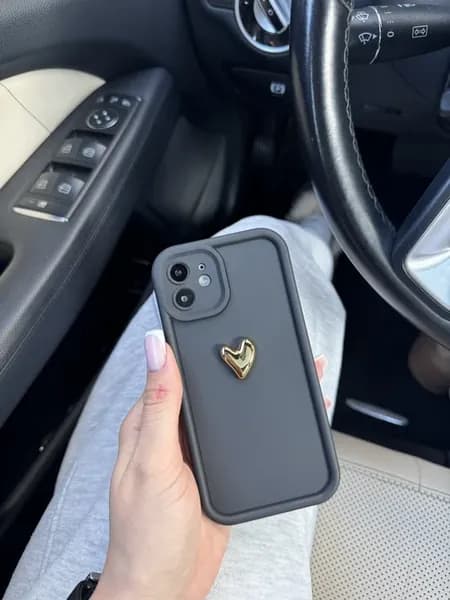 Чехол на iphone 11 объемный