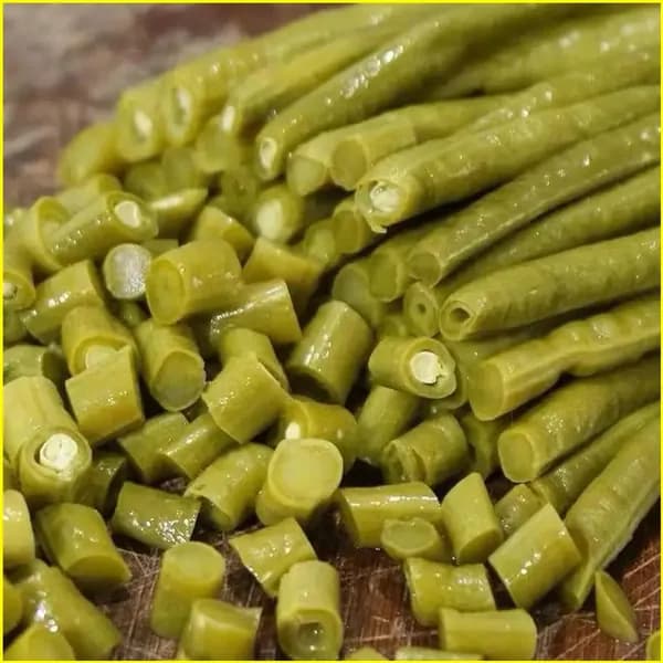Премиальная квашеная капуста с маринованной фасолью, готовая закуска