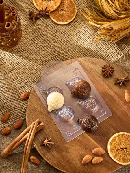 Шар со снежинкой мини форма пластиковая для мыла и шоколада