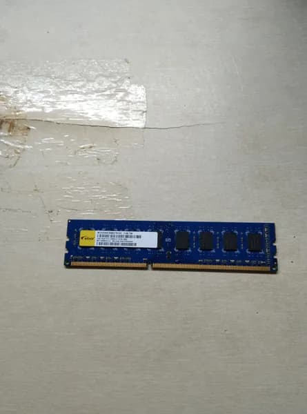 Оперативная память Оперативная память M2X2G64CB88G7N-DG 1146.TW 2GB.1Rx8.PC3-12800U-9-10-B0.1600 DDR3, 1 x 2 ГБ (M2X2G64CB88G7N-DG 1146.TW 2GB.1Rx8.PC3-12800U-9-10-B0.1600)