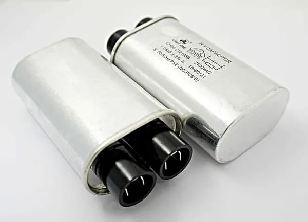 Конденсатор 1,08 мкф 2100V