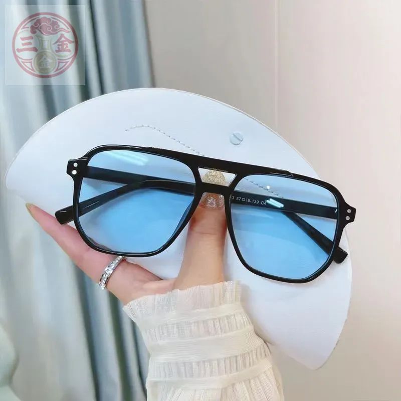 Очки солнцезащитные