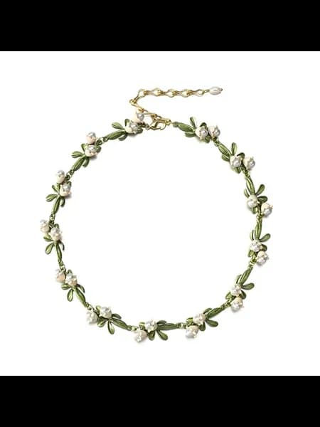 Чокер с цветами и жемчугом, Necklace