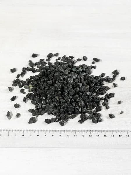 Гранит черно-зелёный, фракция 5-10мм, 1кг. Декоративная каменная крошка для ландшафтного дизайна, отсыпки и интерьера (377)