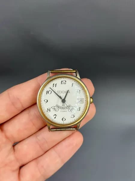 Часы SEKONDA 17 камней 30 лет КАМГЭСЭНЕРГОСТРОЙ 1994 год Рабочие! Редкие!