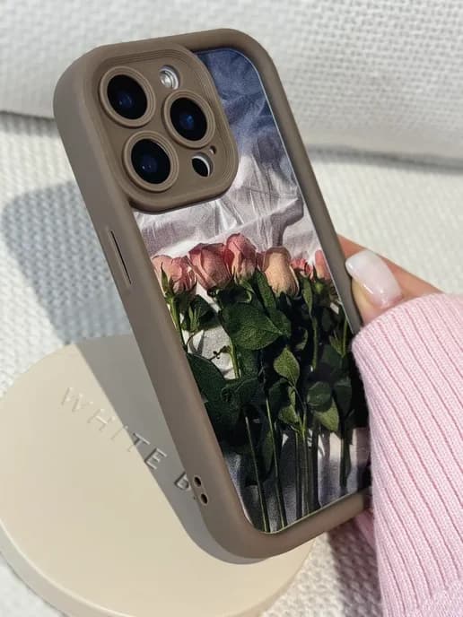 Чехол на iphone 16 pro с принтом