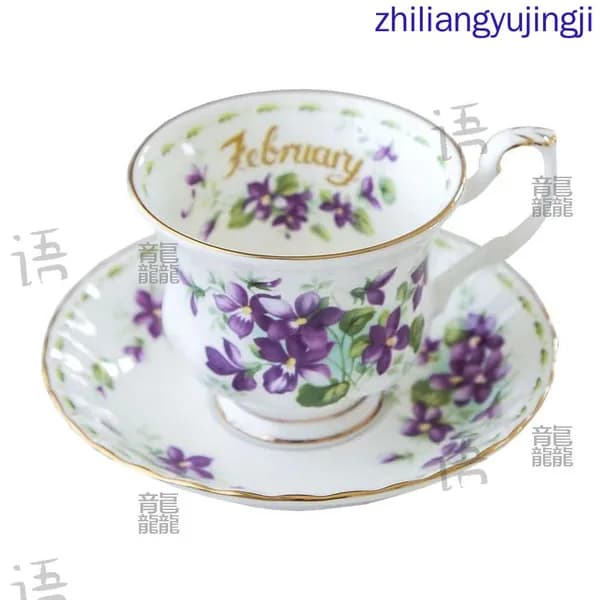 Чайная пара Royal Albert. Серия "Цветок месяца". Англия. Костяной фарфор. Клеймо 70-е гг. Сузуран в мае