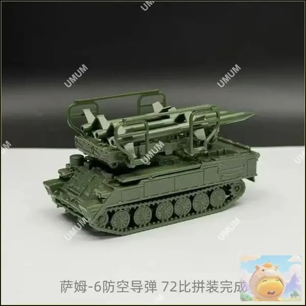 Эксклюзивный 4D конструктор в масштабе 1:72, модель ЗРС 2К12 Куб Сам6, окрашен в военный зеленый цвет, сборка осуществляется без клея из 30 деталей, габариты составляют 9,5 на 4 на 10 см