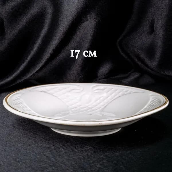 Тарелка СССР, 17 см. Конаковский фаянс (ЗиК Конаково), 1983 г.