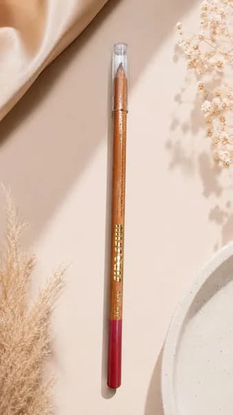 Карандаш для губ Wooden Lip Liner №761 стойкий контурный карандаш
