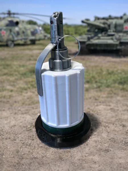 Макет ручной газовой гранаты К-51 (разборный)