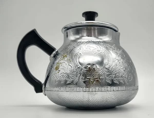 Винтажный молочник с гравировкой. Алюминий. СССР. 1970-1980 гг.