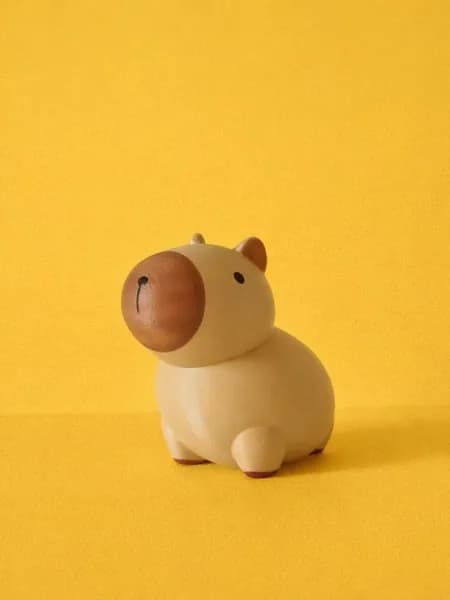 Набор для творчества Капибара: 3D фигурка из PLA пластика + 6 красок, кисточка и блестки. Раскрась самого модного зверька!