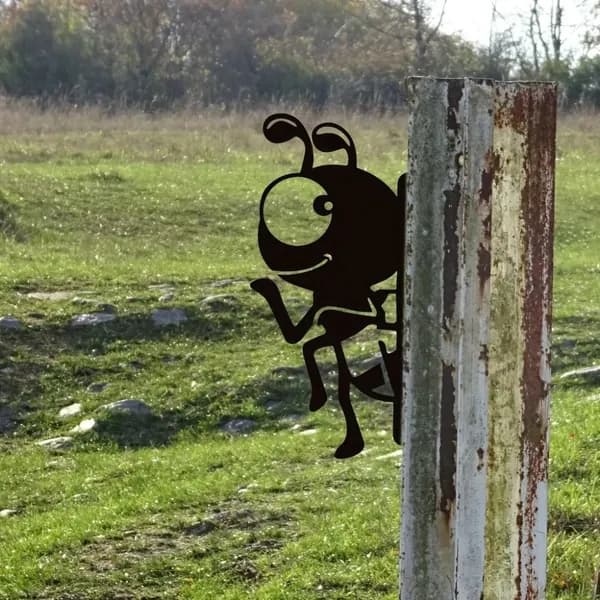 Фигурка садовая