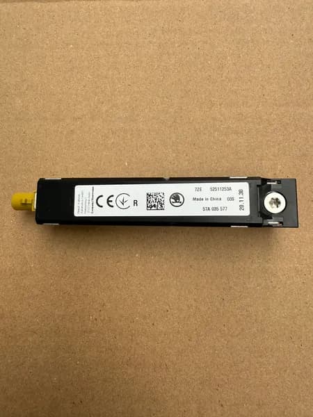 57A035577 Усилитель антенны VAG оригинал новый, 7ZE 52511253A