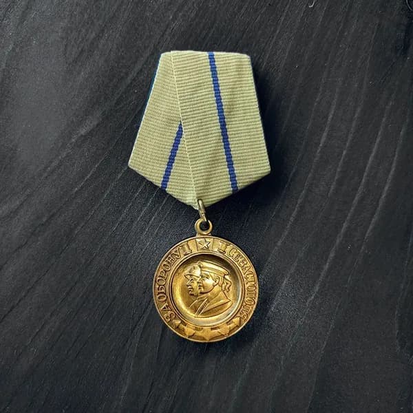 Советский значок "Оборона Севастополя"
