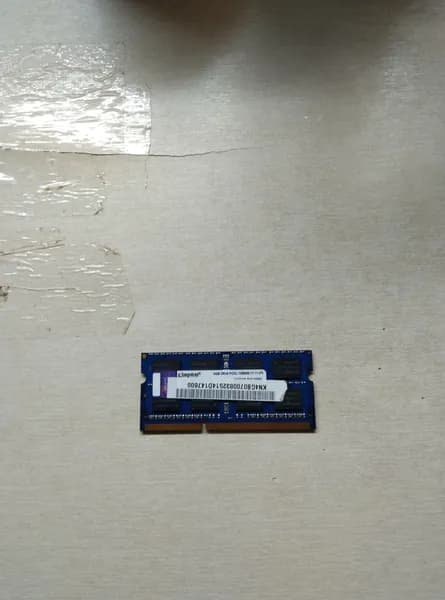 Оперативная память Оперативная память 4GB 2Rx8 PC3L-12800S-11-11-F3 DDR3L, 1 x 4 ГБ (4GB 2Rx8 PC3L-12800S-11-11-F3)