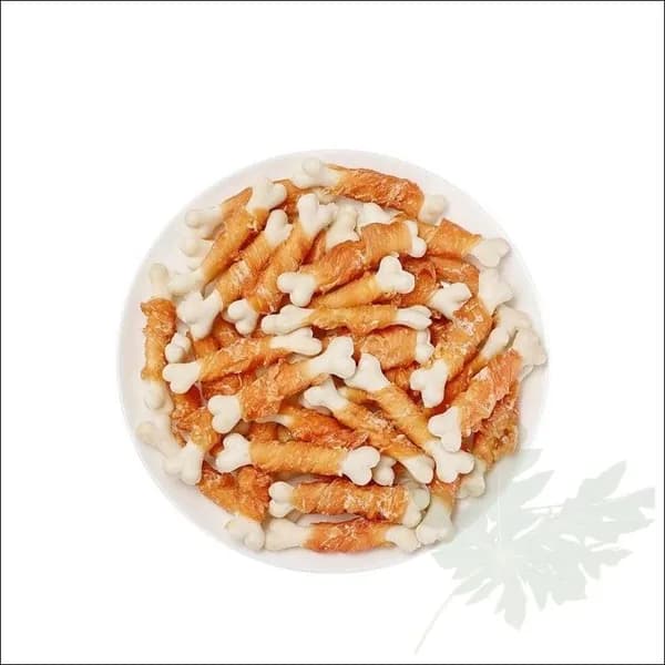 Лакомство для собак с курицей и молочной костью, 200 г