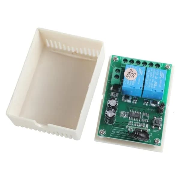 Блок питания сети автомобиля арт. 4N60206_SJT6