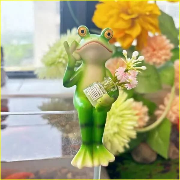 Фигурка садовая