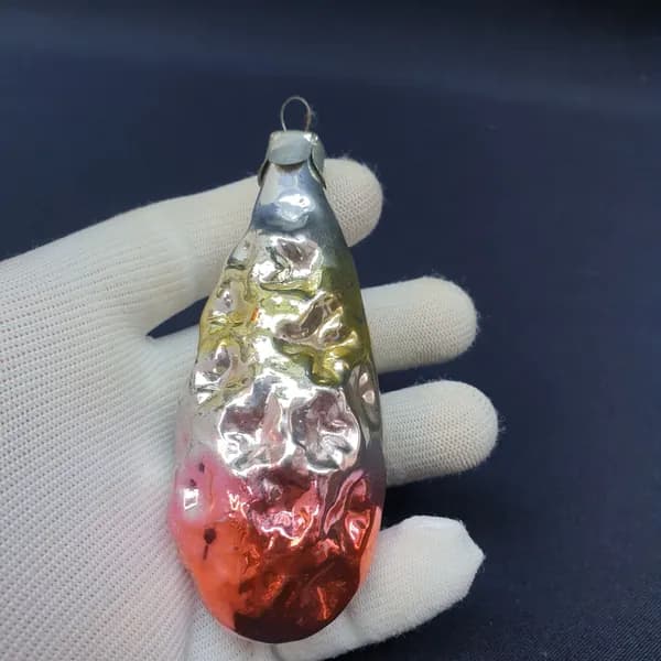 Елочная игрушка винтажная, СССР. Стекло, подвеска в форме сосульки, рельефная фактура