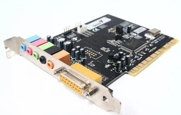Звуковая карта 8738LX 5.1 Genius SoundMaker Value 5.1 C-Media под устаревший слот PCI - для современных компьютеров НЕ ПОДХОДИТ