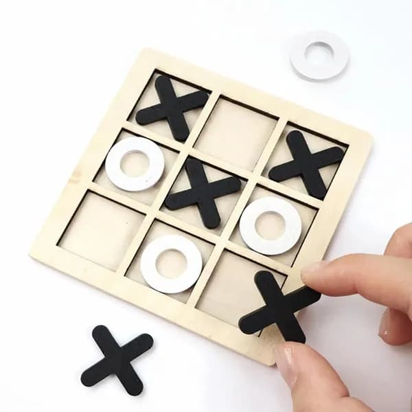 Деревянная игра Tic Tac Toe