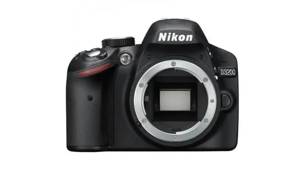 фотоаппарат Nikon D3200 BODY