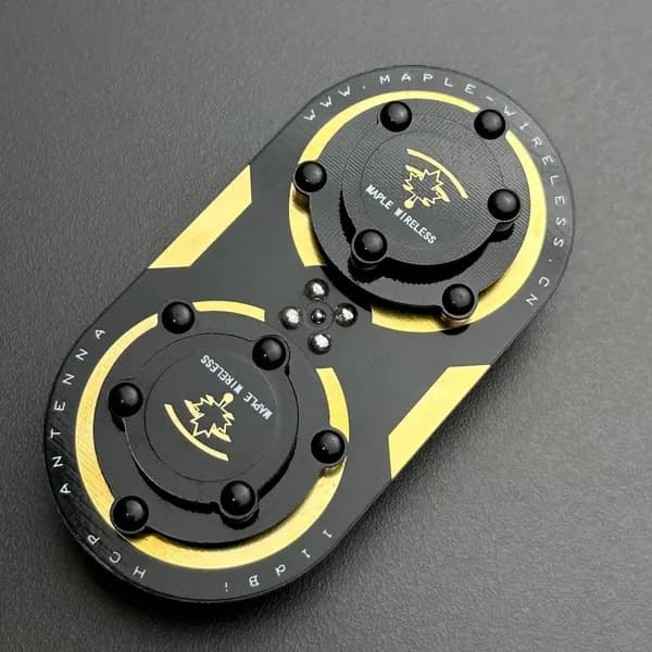 Антенна Maple Wireless 11dBi circularly polarized antenna 4.9G RP-SMA