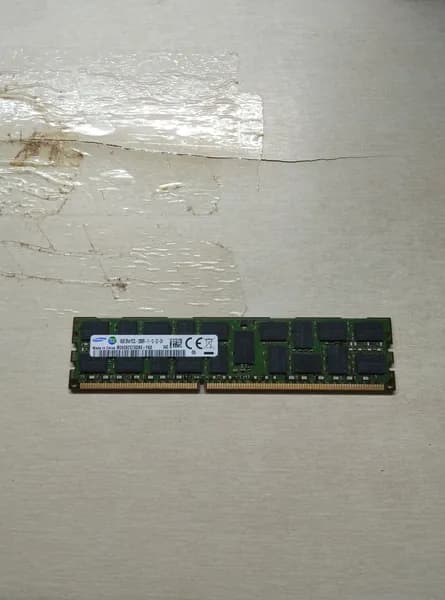 Оперативная память Оперативная память M393B2G70DB0 - YKO 16G8 2x4 PC3L - 12000R - 11 -12- E2-D4 DDR3L, 1 x 16 ГБ (M393B2G70DB0 - YKO 16G8 2x4 PC3L - 12000R - 11 -12- E2-D4)